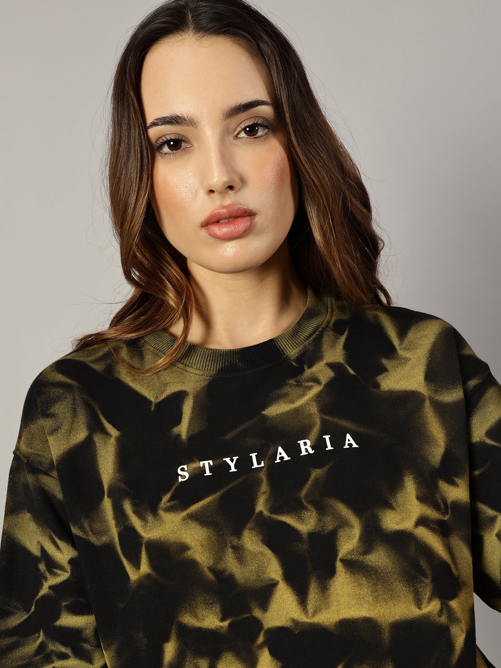 BLACK CRUSHED YELLOW TEXTURE OVERSIZED T-SHIRT - STYLARIA